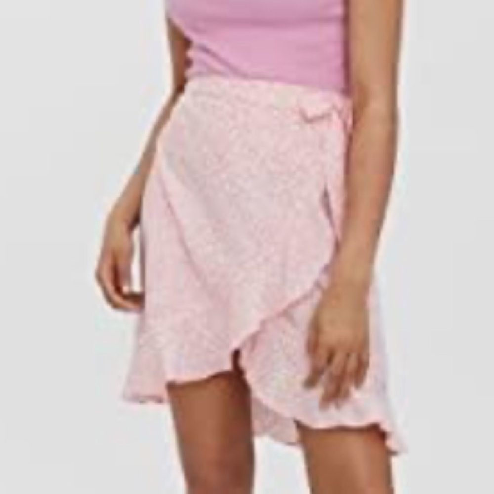 NWT Vero Moda Vmhenna Wrap Short Skirt, Pink Floral, Size: Small‎